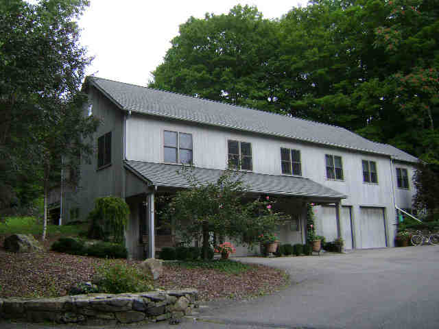 Building photograph for 61 PAPER MILL RD